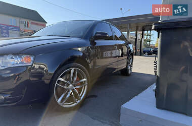 Седан Audi A4 2005 в 