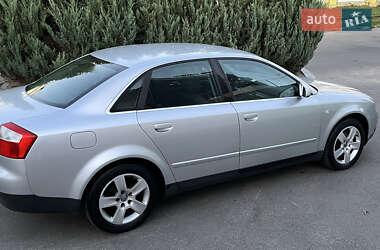 Седан Audi A4 2004 в 