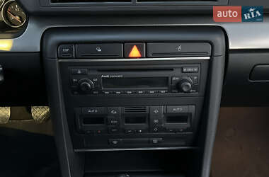 Седан Audi A4 2004 в 