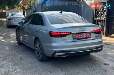 Седан Audi A4 2021 в 