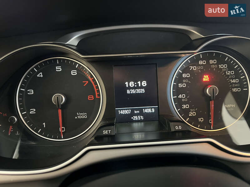 Седан Audi A4 2013 в Черновцах