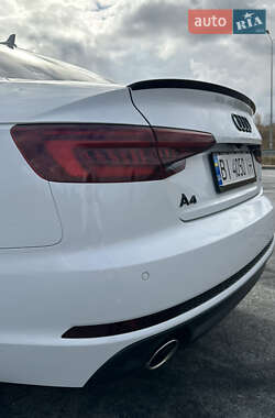 Седан Audi A4 2017 в 