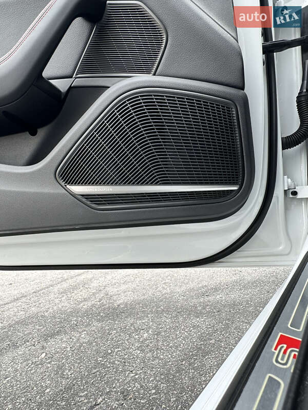 Седан Audi A4 2017 в Полтаве фото 23 Седан Audi A4 2017 в Полтаве