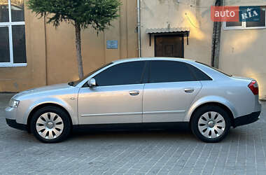 Седан Audi A4 2004 в 