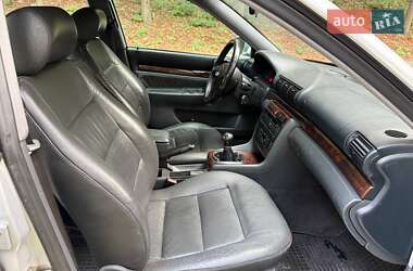 Седан Audi A4 1999 в 