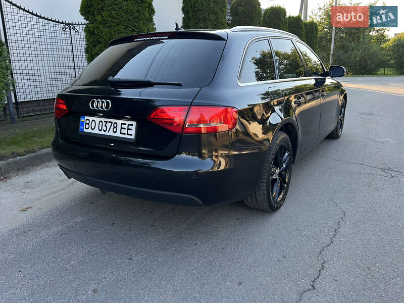 Универсал Audi A4 2011 в Львове