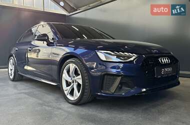 Седан Audi A4 2021 в 