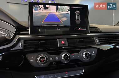 Седан Audi A4 2021 в 