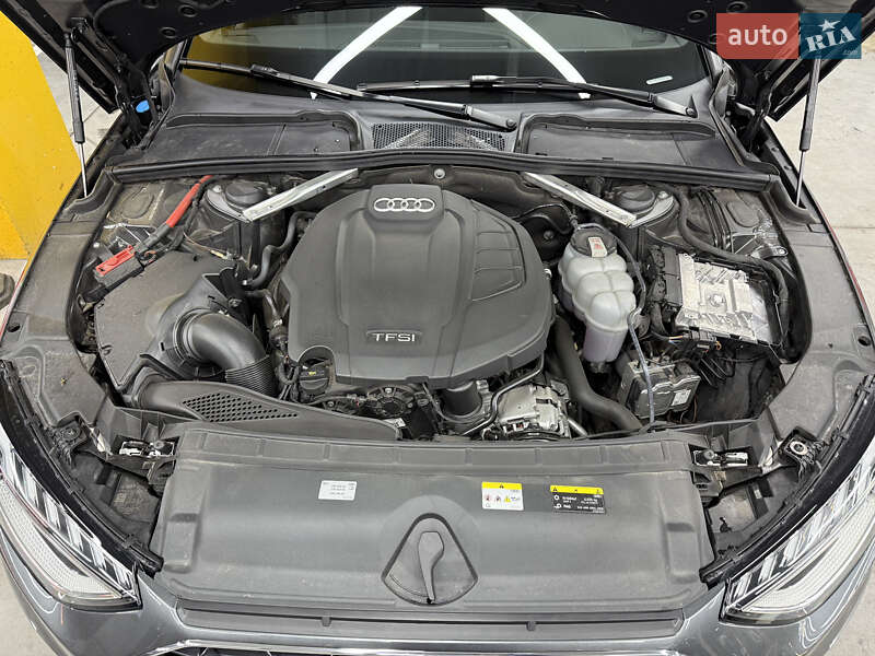 Седан Audi A4 2023 в Киеве