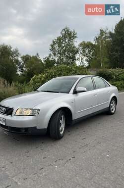 Седан Audi A4 2002 в Надвірній