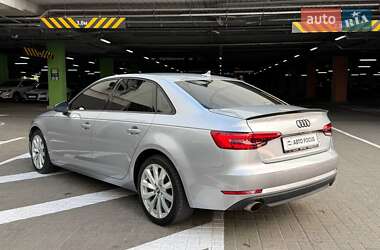 Седан Audi A4 2015 в 