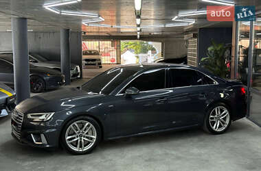 Седан Audi A4 2019 в Киеве