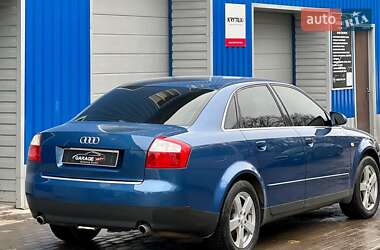 Седан Audi A4 2002 в 