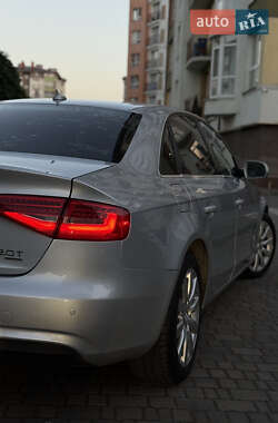 Седан Audi A4 2013 в 