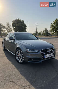 Седан Audi A4 2014 в Кропивницькому