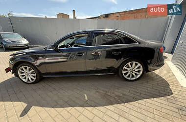 Седан Audi A4 2013 в 