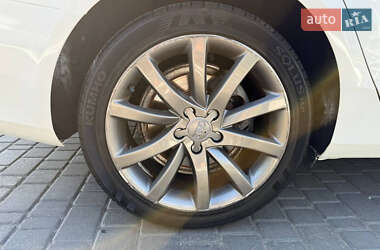 Седан Audi A4 2014 в 