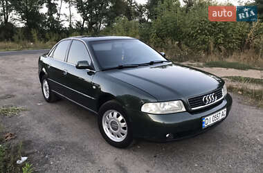 Седан Audi A4 2000 в 