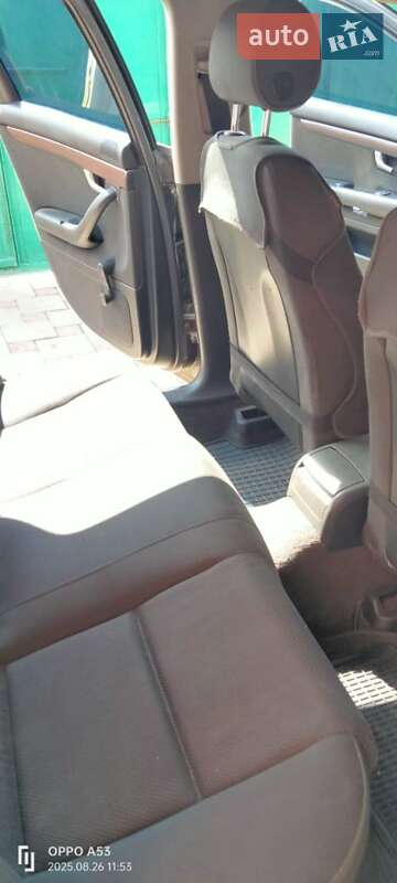 Седан Audi A4 2004 в Харькове