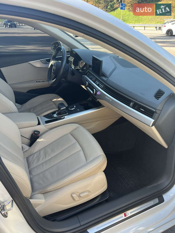 Седан Audi A4 2018 в Киеве фото 19 Седан Audi A4 2018 в Киеве