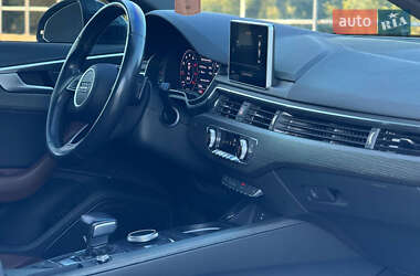 Седан Audi A4 2018 в 