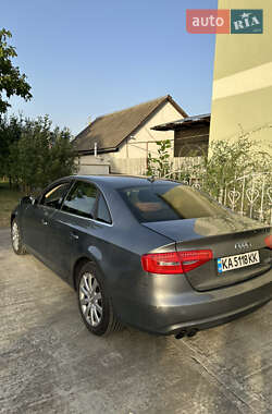 Седан Audi A4 2012 в 