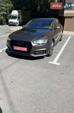 Седан Audi A4 2017 в 