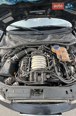 Седан Audi A4 2000 в 