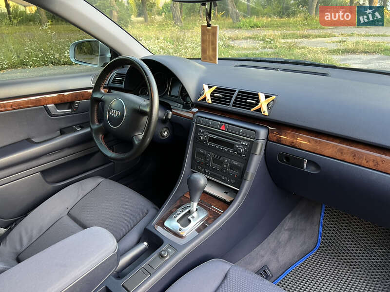 Седан Audi A4 2003 в Жмеринке