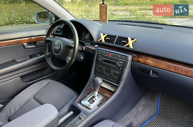 Седан Audi A4 2003 в 