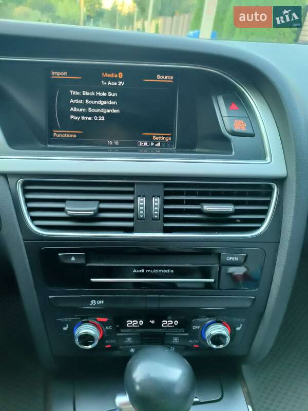 Седан Audi A4 2015 в Виннице