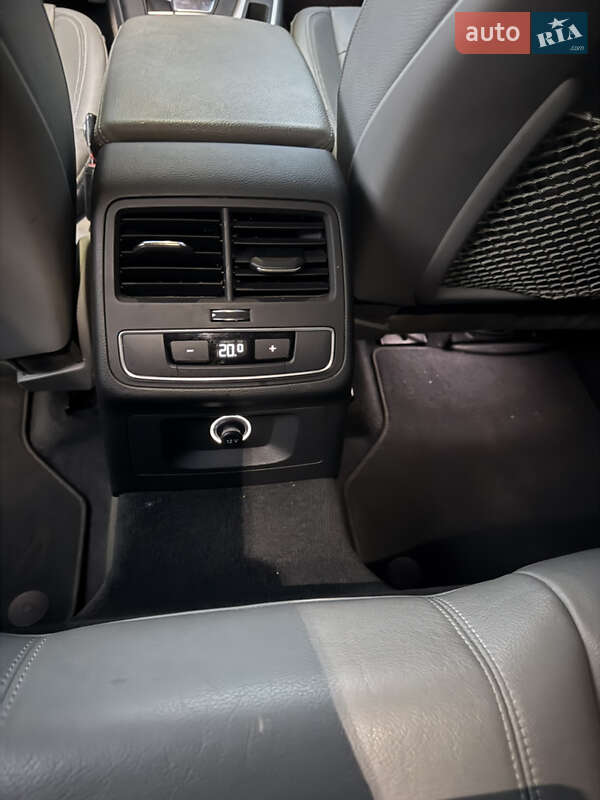 Универсал Audi A4 2018 в Киеве