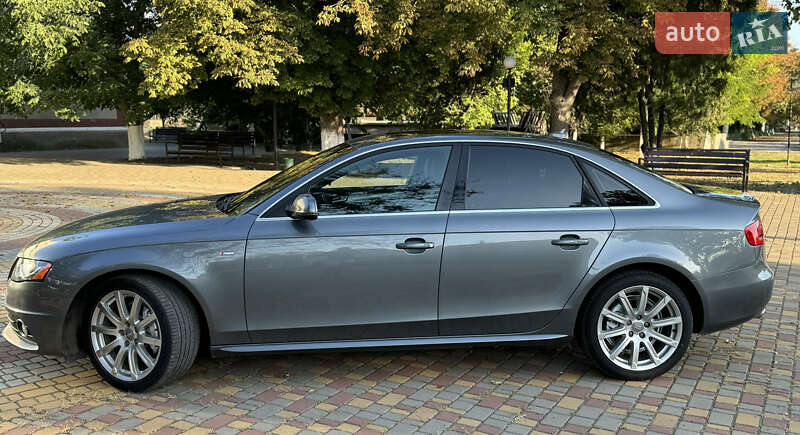 Седан Audi A4 2011 в Сарате