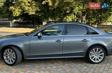 Седан Audi A4 2011 в 