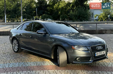 Седан Audi A4 2011 в 