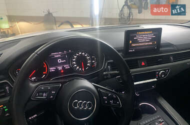 Седан Audi A4 2018 в 