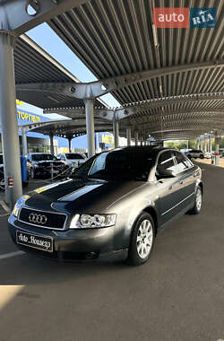 Седан Audi A4 2001 в 