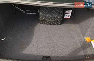 Седан Audi A4 2004 в Сокале