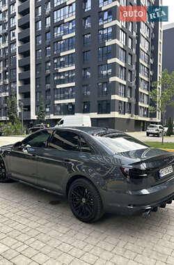 Седан Audi A4 2017 в 