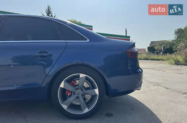 Седан Audi A4 2013 в 