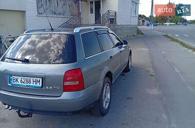 Универсал Audi A4 2000 в 