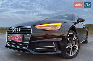 Седан Audi A4 2017 в Львове