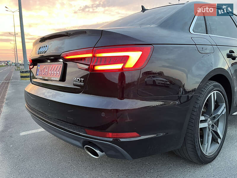 Седан Audi A4 2017 в Львові