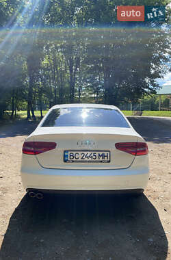 Седан Audi A4 2012 в 