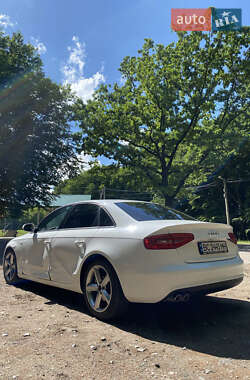 Седан Audi A4 2012 в 