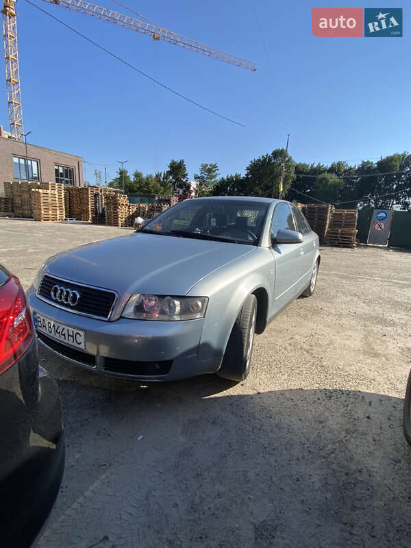 Седан Audi A4 2001 в Львове