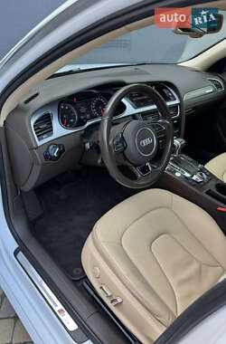 Седан Audi A4 2015 в 