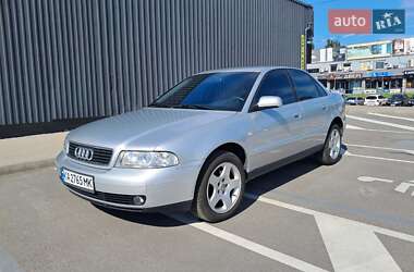 Седан Audi A4 2000 в 