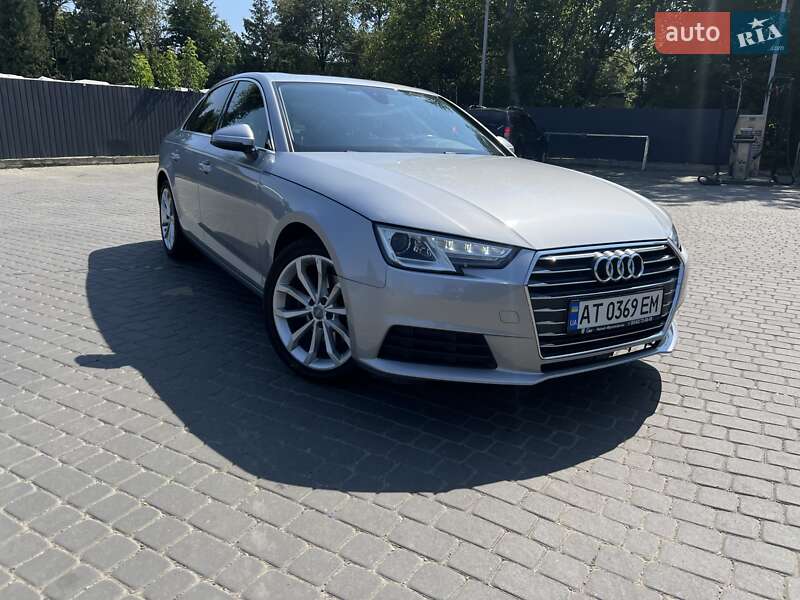 Седан Audi A4 2018 в Івано-Франківську