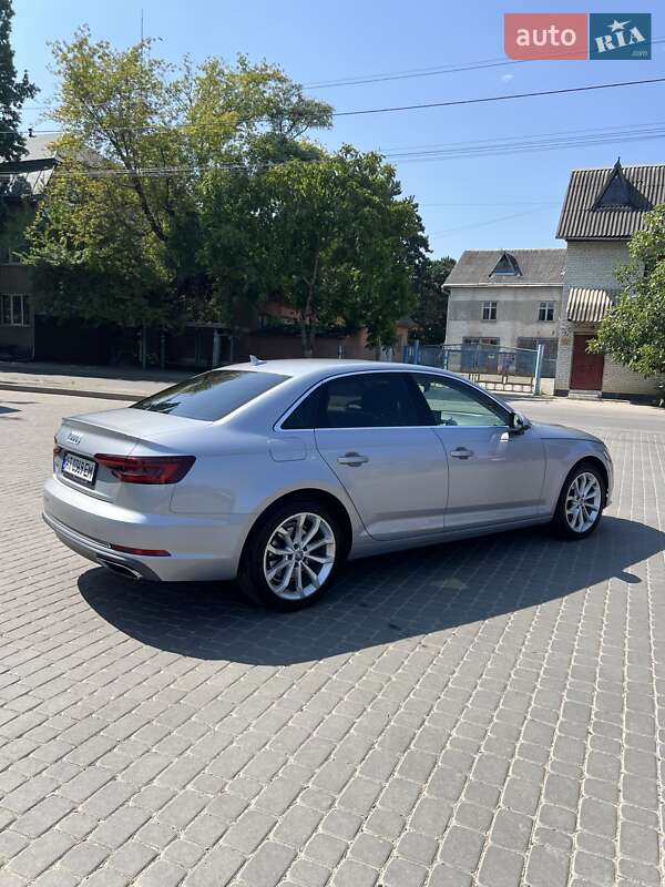 Седан Audi A4 2018 в Івано-Франківську
